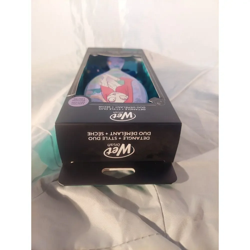 Wet Brush Nightmare Before Christmas Sally Kit Detangling Hair Brush & Scrunchie